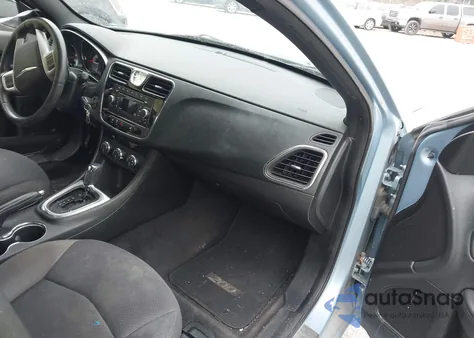 2014 Chrysler 200 Touring из США, поврежденный, VIN 1C3CCBBB6EN108135